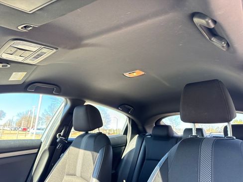 Used 2021 Honda Civic Sport image 25