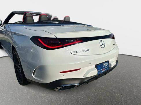 New 2026 Mercedes-Benz CLE 300 4MATIC Cabriolet image 9