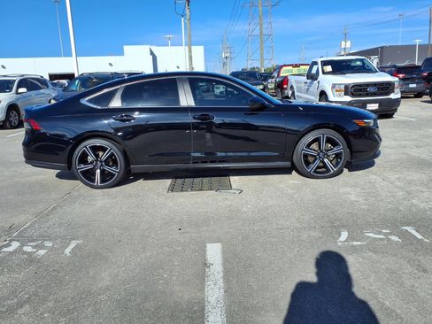 Used 2024 Honda Accord Sport image 25