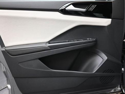 New 2026 Volkswagen Taos S image 23