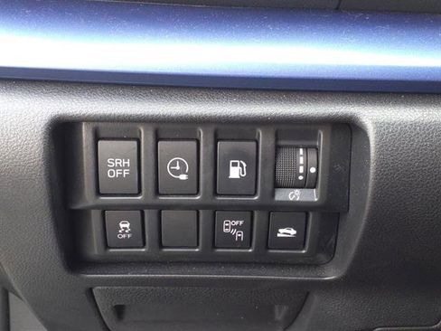 Used 2022 Subaru Crosstrek Hybrid w/ Moonroof Package w/Navigation image 7