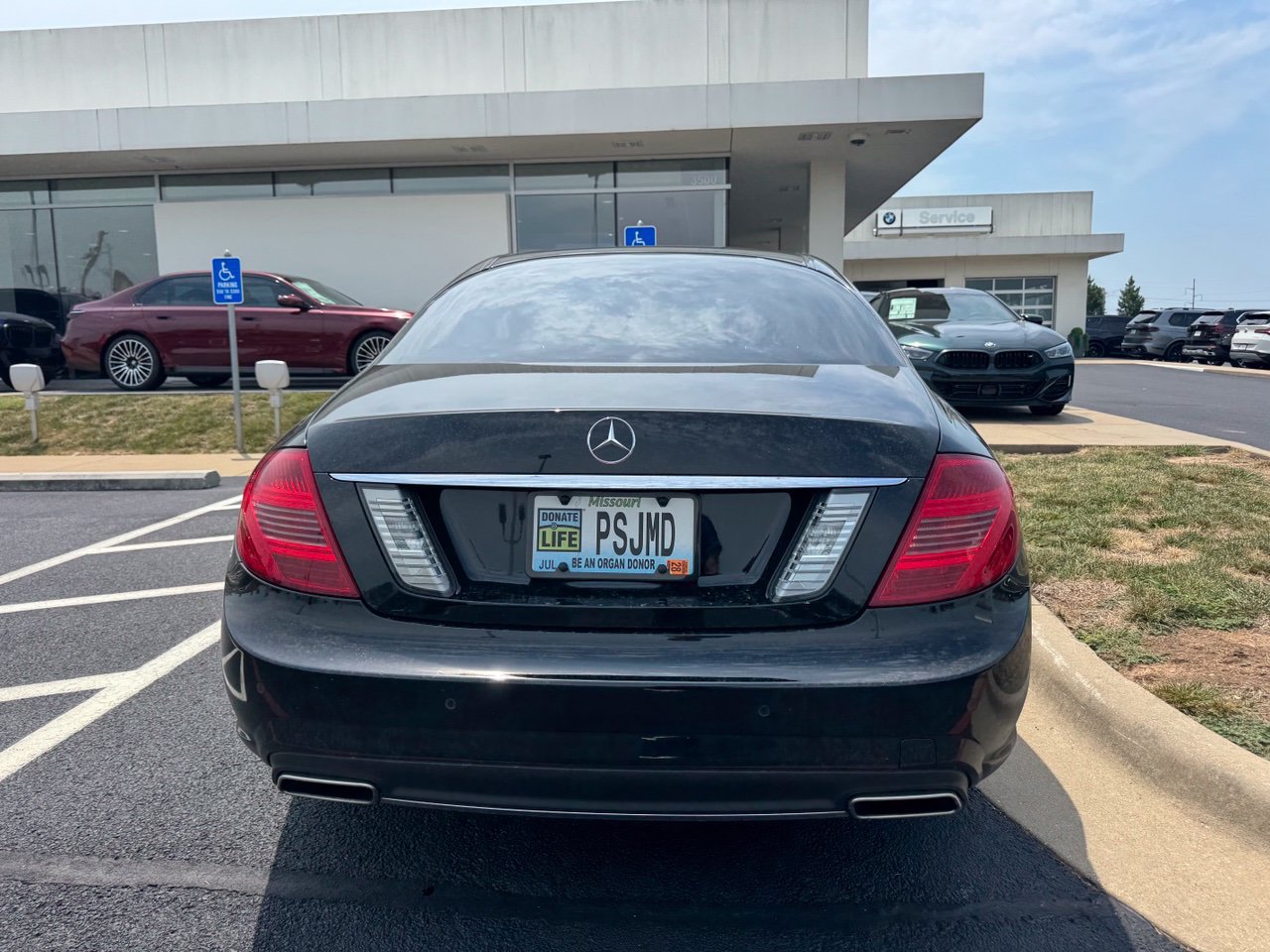 Used 2012 Mercedes-Benz CL 550 4MATIC image 4