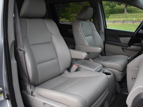 Used 2016 Honda Odyssey EX-L image 11