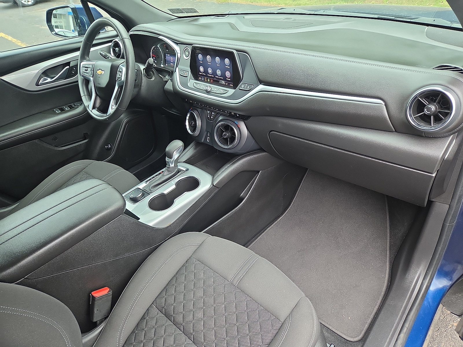 Used 2022 Chevrolet Blazer LT AWD/4WD image 18