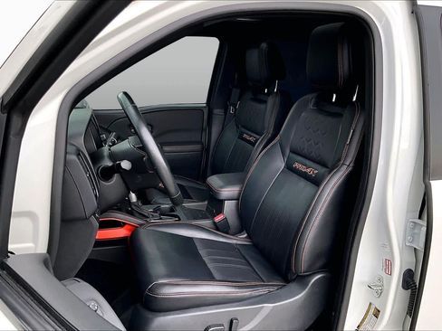 Used 2024 Nissan Frontier PRO-4X w/ Pro Premium Package AWD/4WD image 8