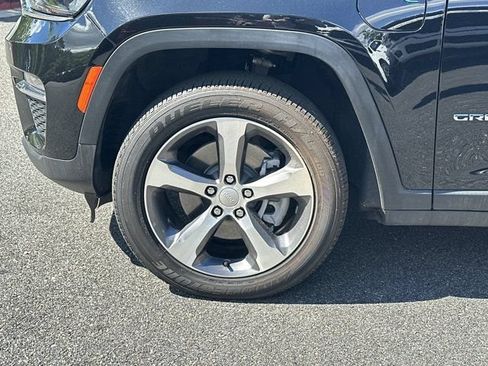 Certified 2024 Jeep Grand Cherokee Limited 4xe w/ Trailer Tow Package AWD/4WD image 13