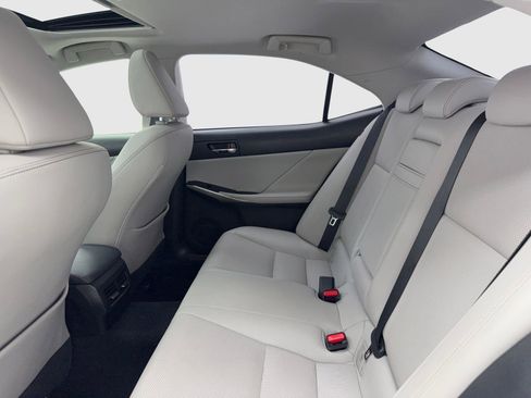 Used 2016 Lexus IS 200t w/ Navigation System Package image 39