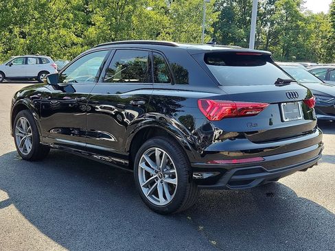 Certified 2025 Audi Q3 2.0T Premium w/ Convenience Package AWD/4WD image 10