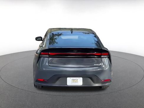 Used 2025 Toyota Prius LE image 12