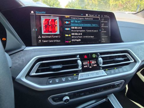 Used 2023 BMW X5 xDrive45e w/ Climate Comfort Package AWD/4WD image 30