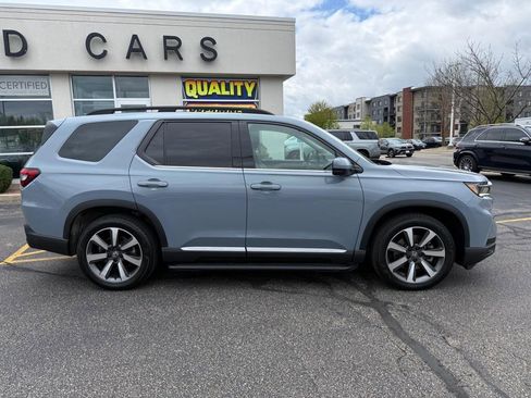 Used 2024 Honda Pilot Elite image 2
