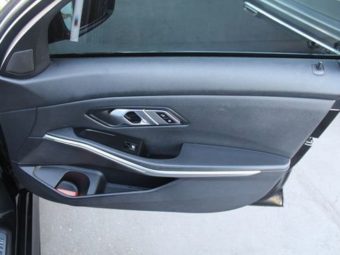 Used 2020 BMW M340i RWD image 25