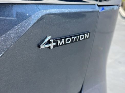 New 2025 Volkswagen Atlas SEL image 30