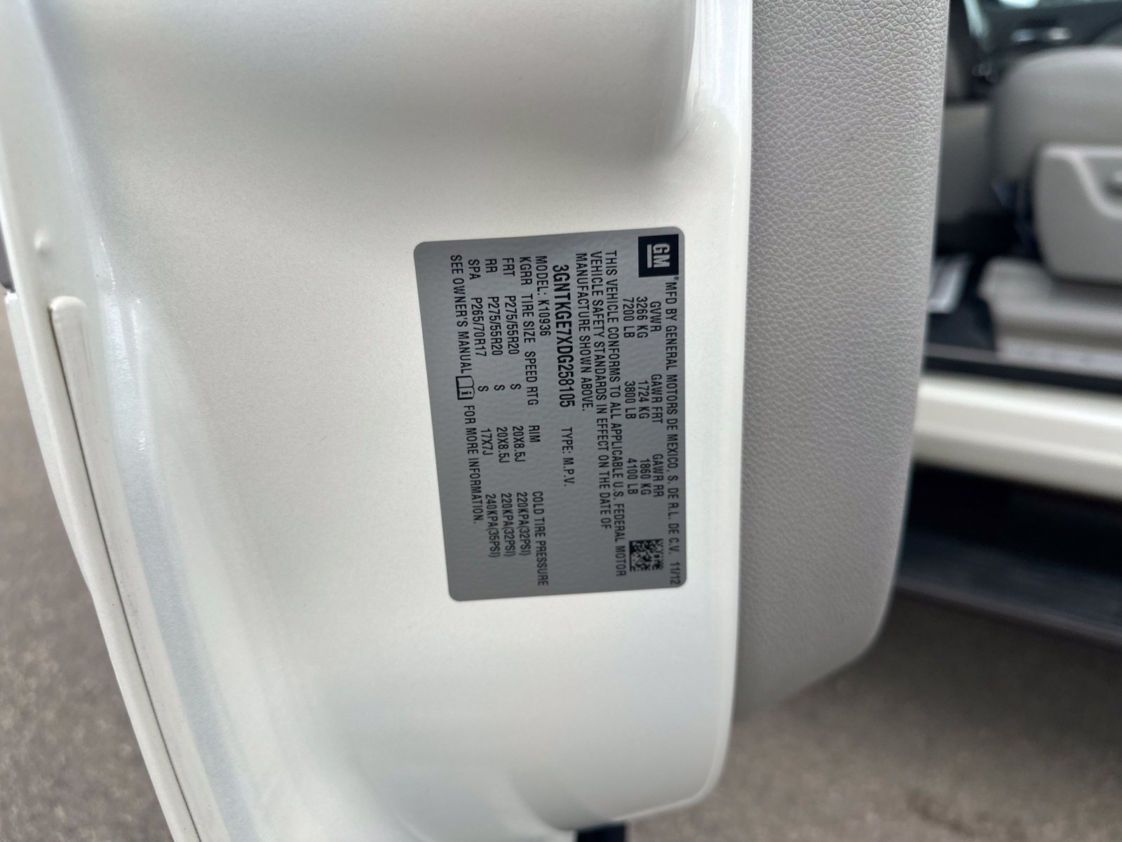 Used 2013 Chevrolet Avalanche LTZ AWD/4WD image 46