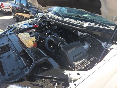 Used 2018 Ford F150 XL w/ Equipment Group 101A Mid image 13