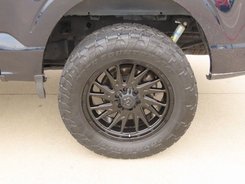 Used 2021 Ford F150 XLT w/ Equipment Group 302A High AWD/4WD image 17