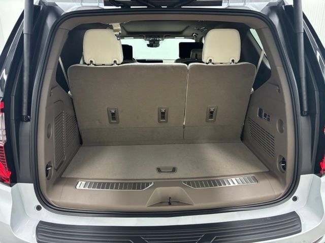 New 2026 GMC Yukon Denali w/ Denali Reserve Package AWD/4WD image 8