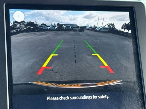 Certified 2024 Ford Edge SEL w/ Convenience Package image 17