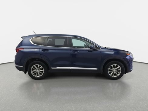 Used 2020 Hyundai Santa Fe SE image 4