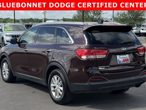 Used 2016 Kia Sorento FWD w/ LX Convenience Package image 7
