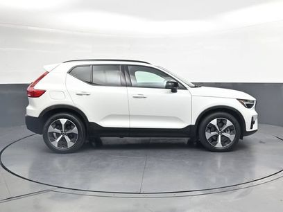 Used 2023 Volvo XC40 B4 Ultimate