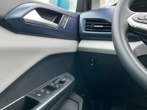 Used 2023 Volkswagen Taos SE image 23