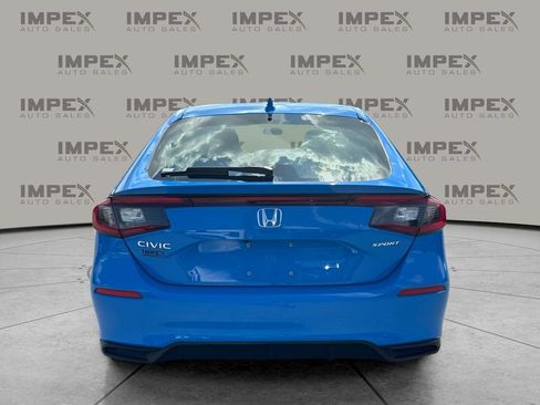 Used 2025 Honda Civic Sport image 4