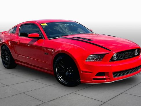 Used 2013 Ford Mustang GT Premium w/ Security Pkg RWD image 2