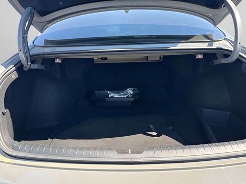 Used 2022 Hyundai Sonata SE w/ Preferred Accessory Package FWD image 7