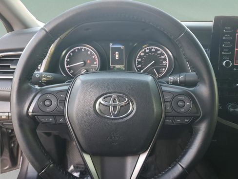 Used 2024 Toyota Camry SE image 21