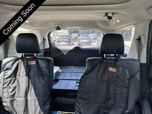 Used 2025 Honda Pilot Touring image 19