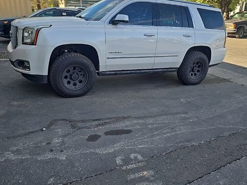 Used 2016 GMC Yukon Denali w/ Open Road Package image 2