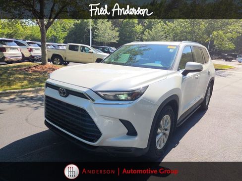 Certified 2024 Toyota Grand Highlander AWD Hybrid image 15