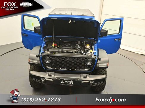 Used 2026 Jeep Wrangler Sport AWD/4WD image 35