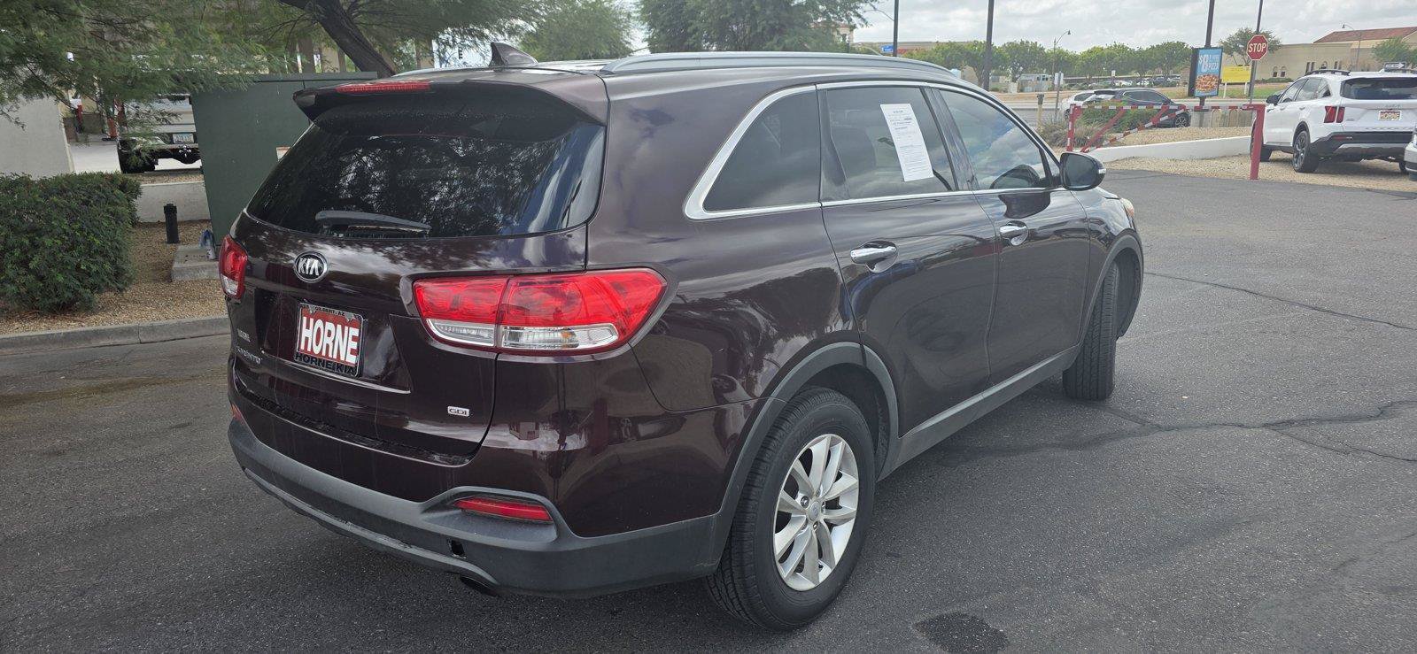 Used 2016 Kia Sorento FWD image 5