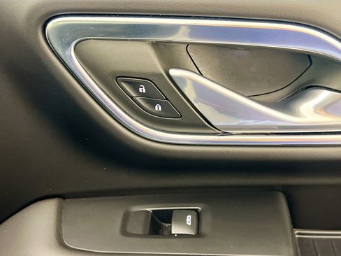 Used 2023 Chevrolet Tahoe LS image 32