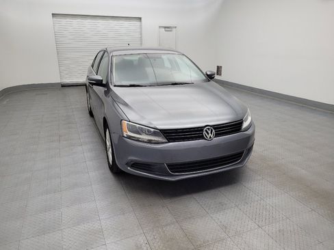 Used 2013 Volkswagen Jetta SE FWD image 14