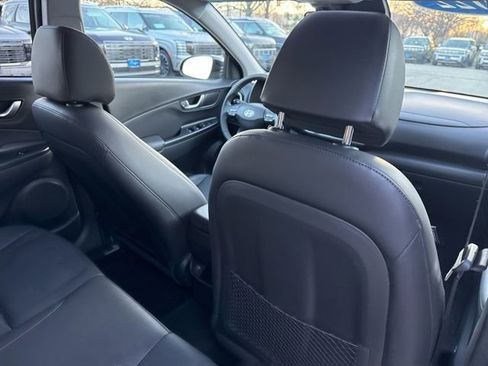 Used 2022 Hyundai Kona Limited image 22