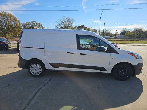Used 2021 Ford Transit Connect XL image 4