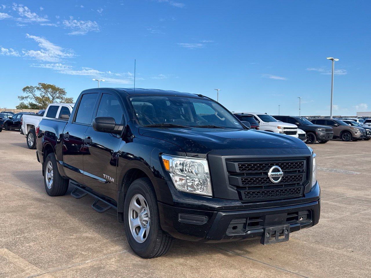 Used 2021 Nissan Titan S w/ S Utility Package RWD image 1