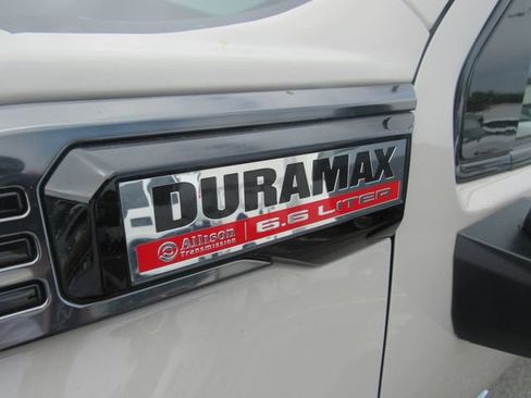 Certified 2026 GMC Sierra 3500 AT4 w/ Technology Package AWD/4WD image 7