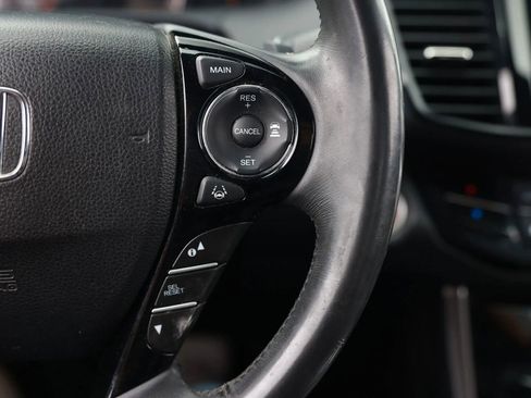 Used 2016 Honda Accord Touring image 27