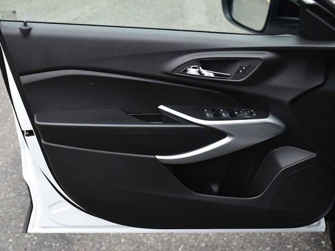 New 2026 Chevrolet Trax RS w/ Driver Confidence Package image 23