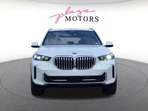 Certified 2026 BMW X5 xDrive40i w/ Premium Package AWD/4WD image 2