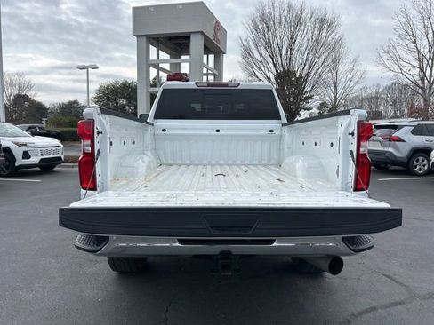 Used 2022 Chevrolet Silverado 2500 LTZ w/ LTZ Plus Package image 8