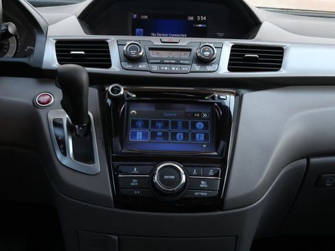 Used 2016 Honda Odyssey EX-L image 42