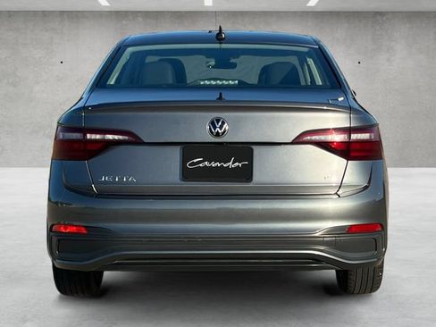 Used 2024 Volkswagen Jetta SE FWD image 15