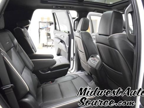 Used 2022 Cadillac Escalade Sport AWD/4WD image 31
