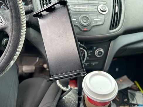 Used 2017 Ford Escape SE image 33