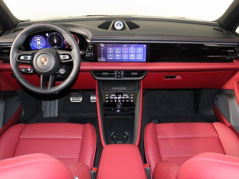 Certified 2025 Porsche Macan 4S Electric image 21